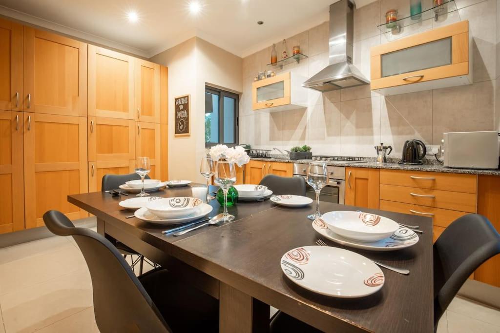 Spacious And Flat In Spinola Bay
