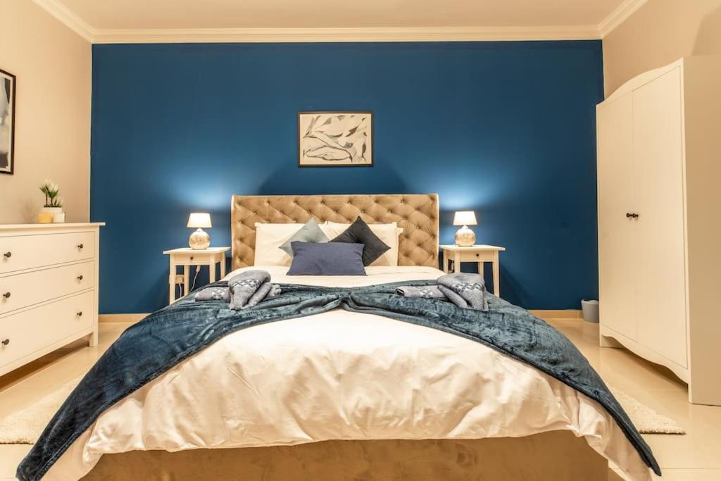 Spacious And Flat In Spinola Bay *