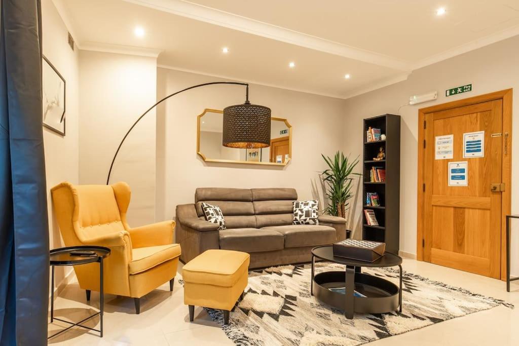 Spacious And Flat In Spinola Bay Apartment