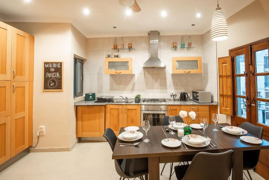 Spacious And Flat In Spinola Bay * Saint Julian's