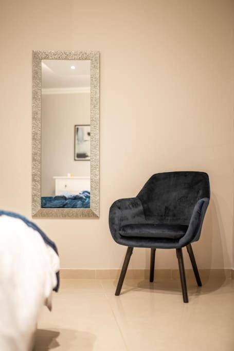 Spacious And Flat In Spinola Bay Apartment *