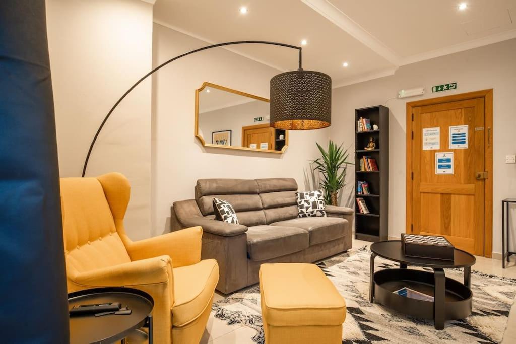 Spacious And Flat In Spinola Bay